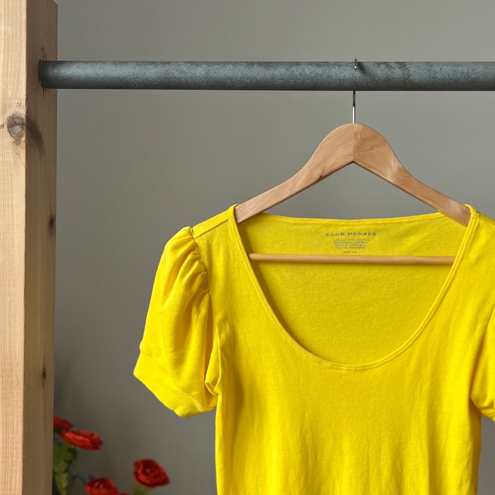 Club Monaco L Yellow Short Sleeve Top